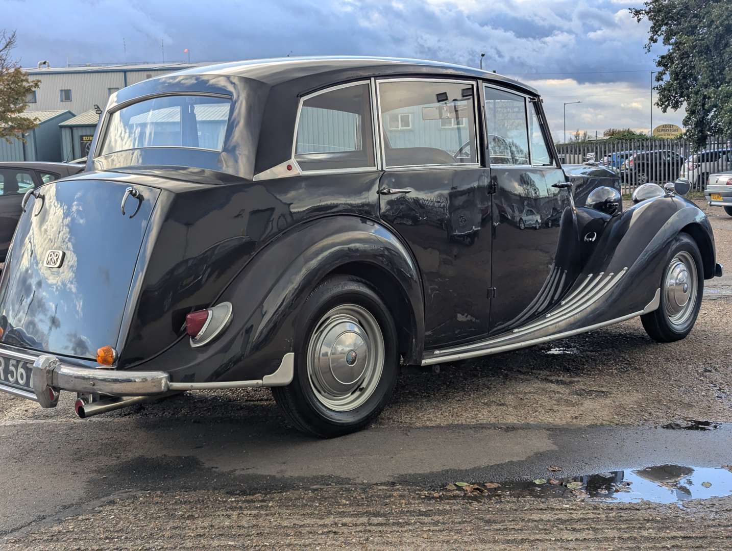 <p>1954 TRIUMPH RENOWN</p>