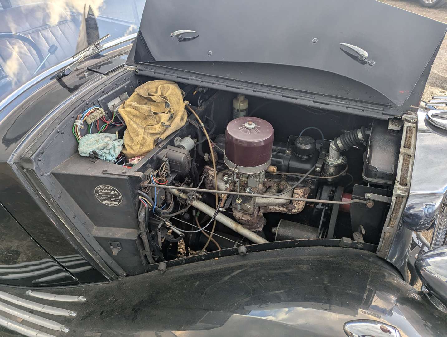 <p>1954 TRIUMPH RENOWN</p>