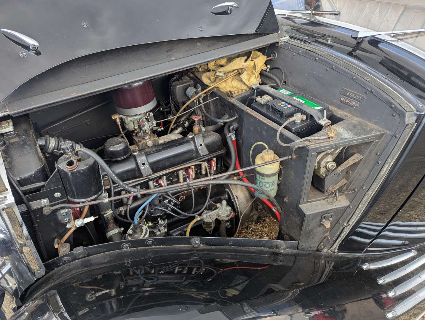 <p>1954 TRIUMPH RENOWN</p>