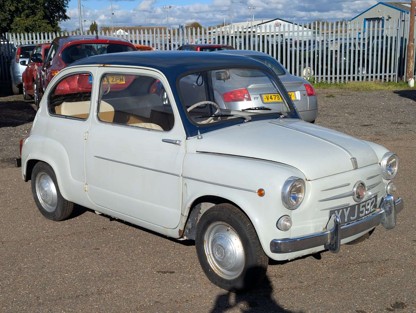 <p>1961 FIAT 600</p>