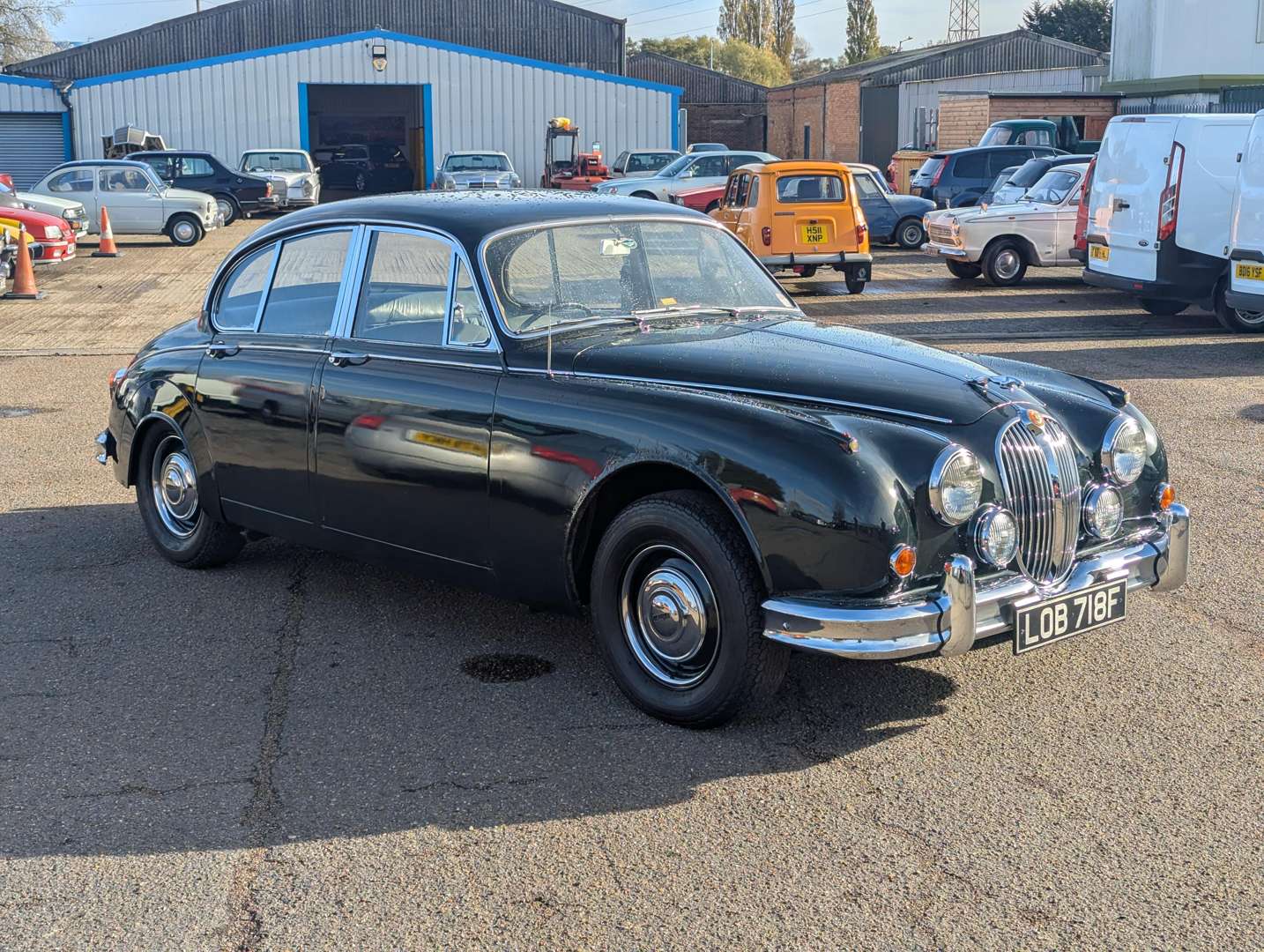 <p>1967 JAGUAR MKII 3.4</p>