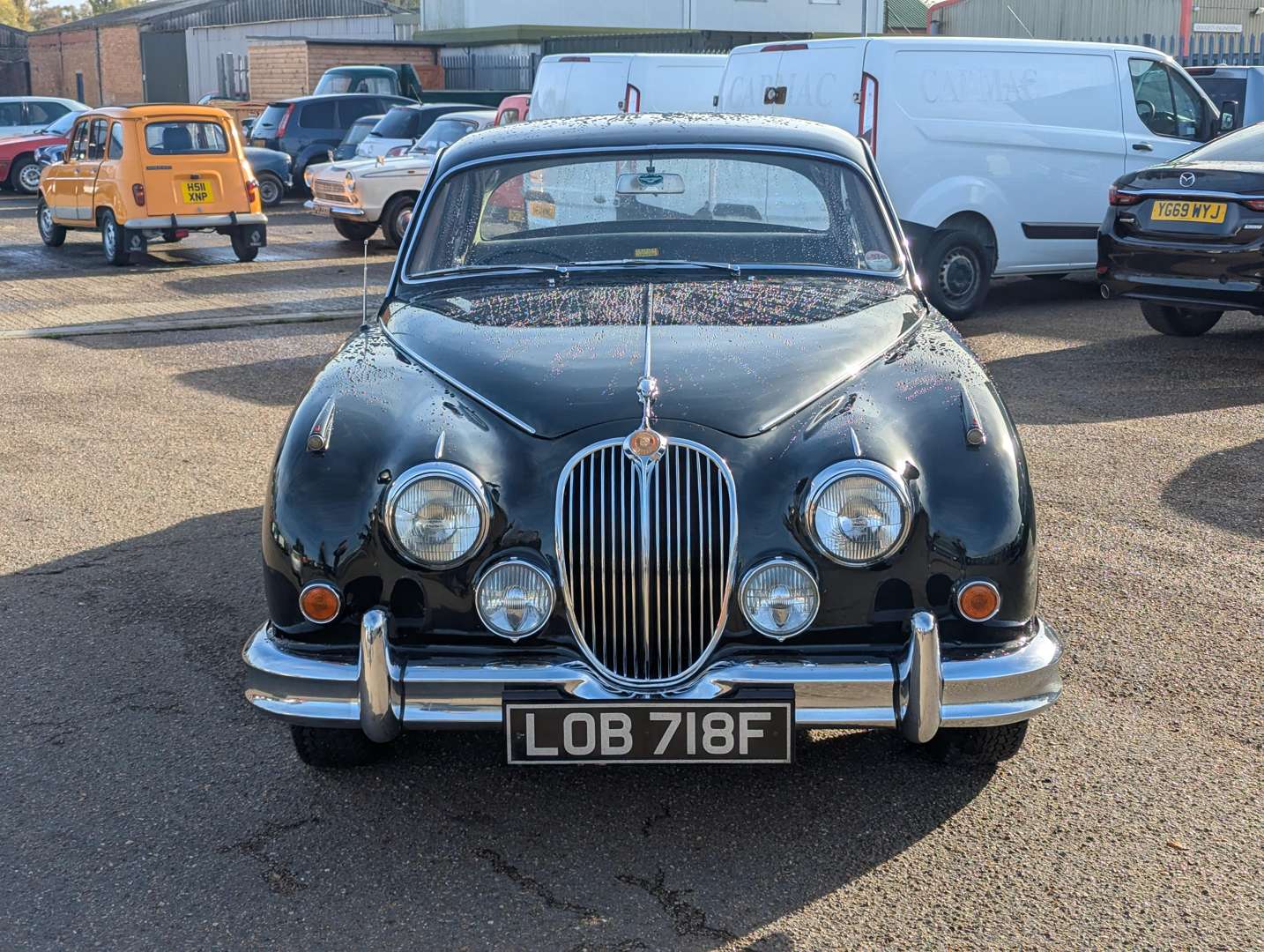 <p>1967 JAGUAR MKII 3.4</p>