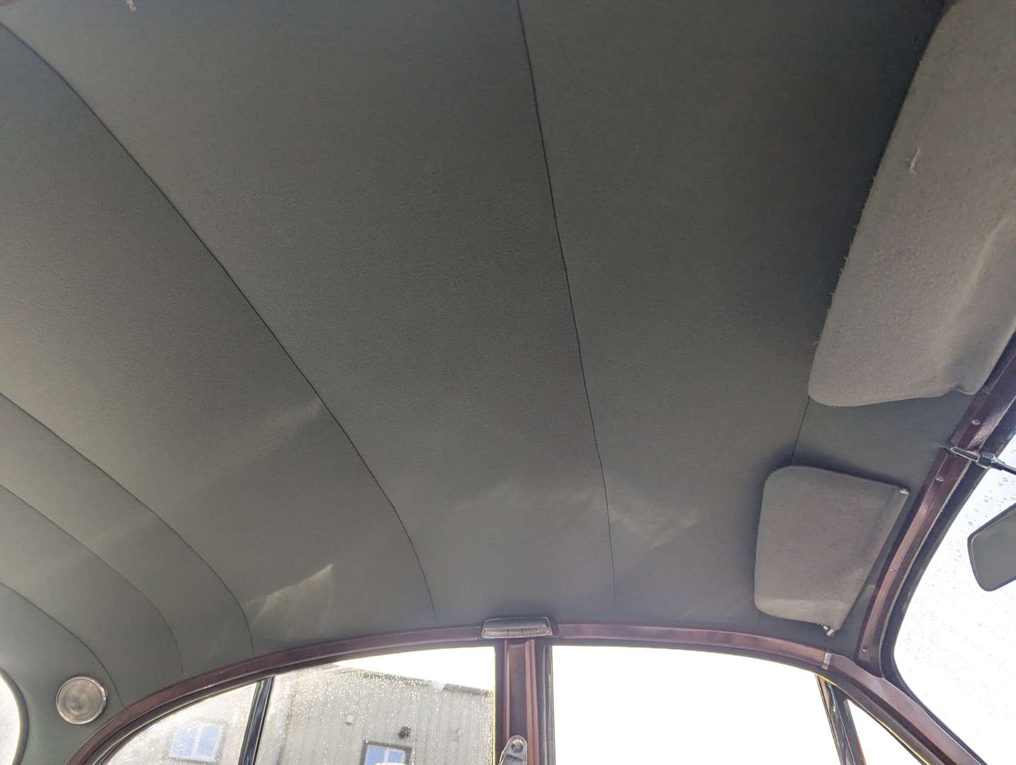 <p>1967 JAGUAR MKII 3.4</p>