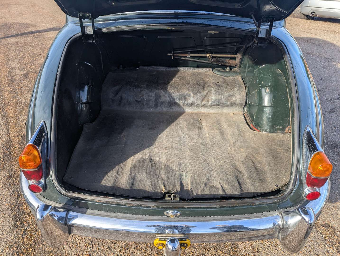 <p>1967 JAGUAR MKII 3.4</p>