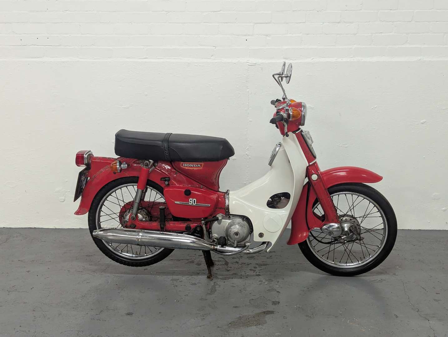 <p>1981 HONDA C90 - ONE REG'D OWNER</p>