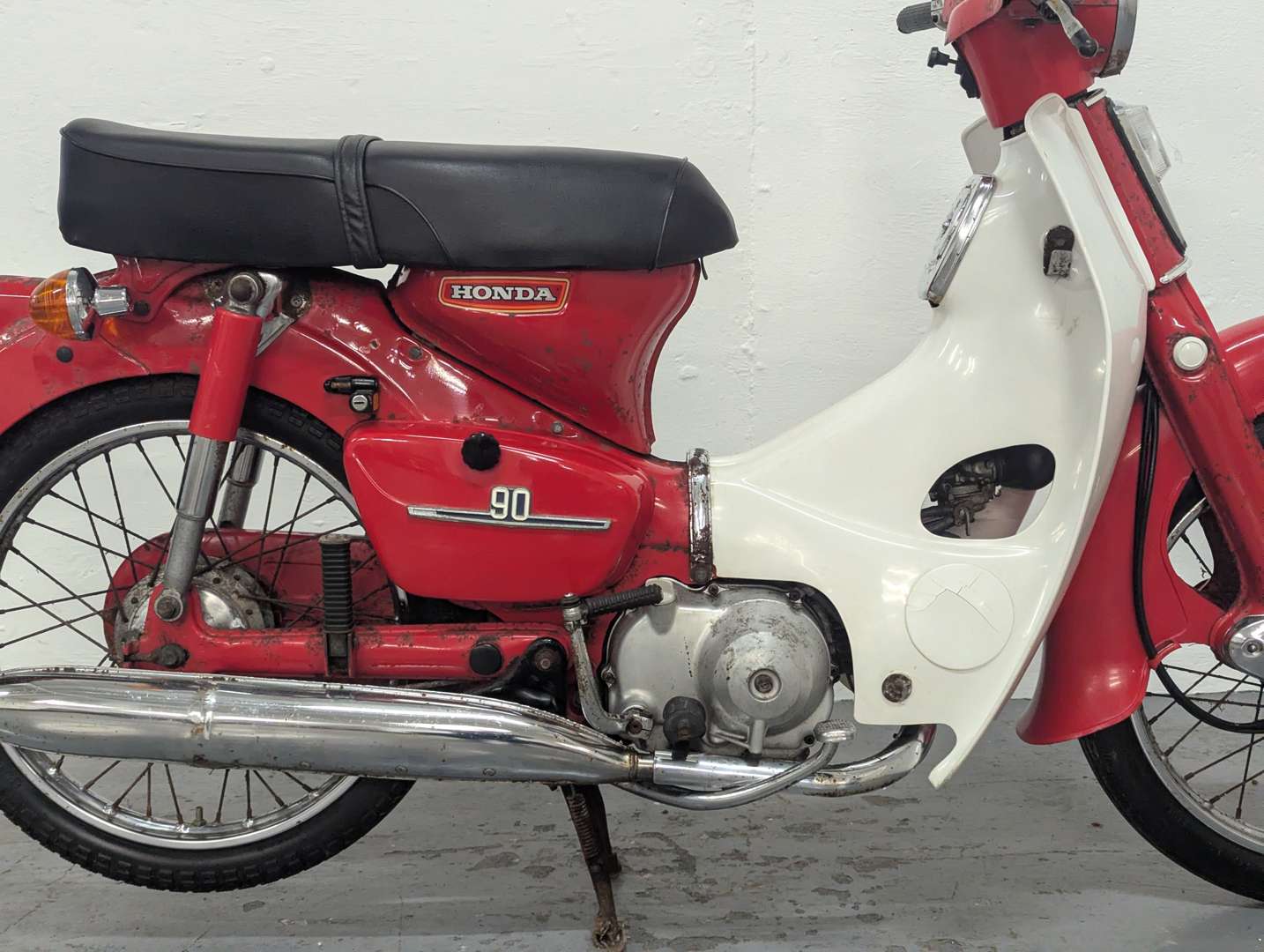 <p>1981 HONDA C90 - ONE REG'D OWNER</p>