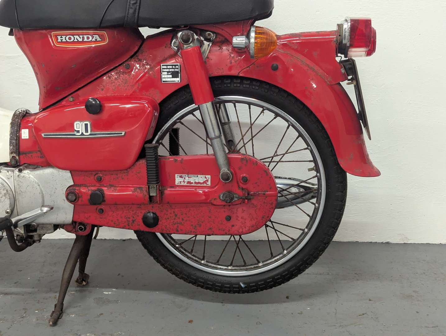 <p>1981 HONDA C90 - ONE REG'D OWNER</p>