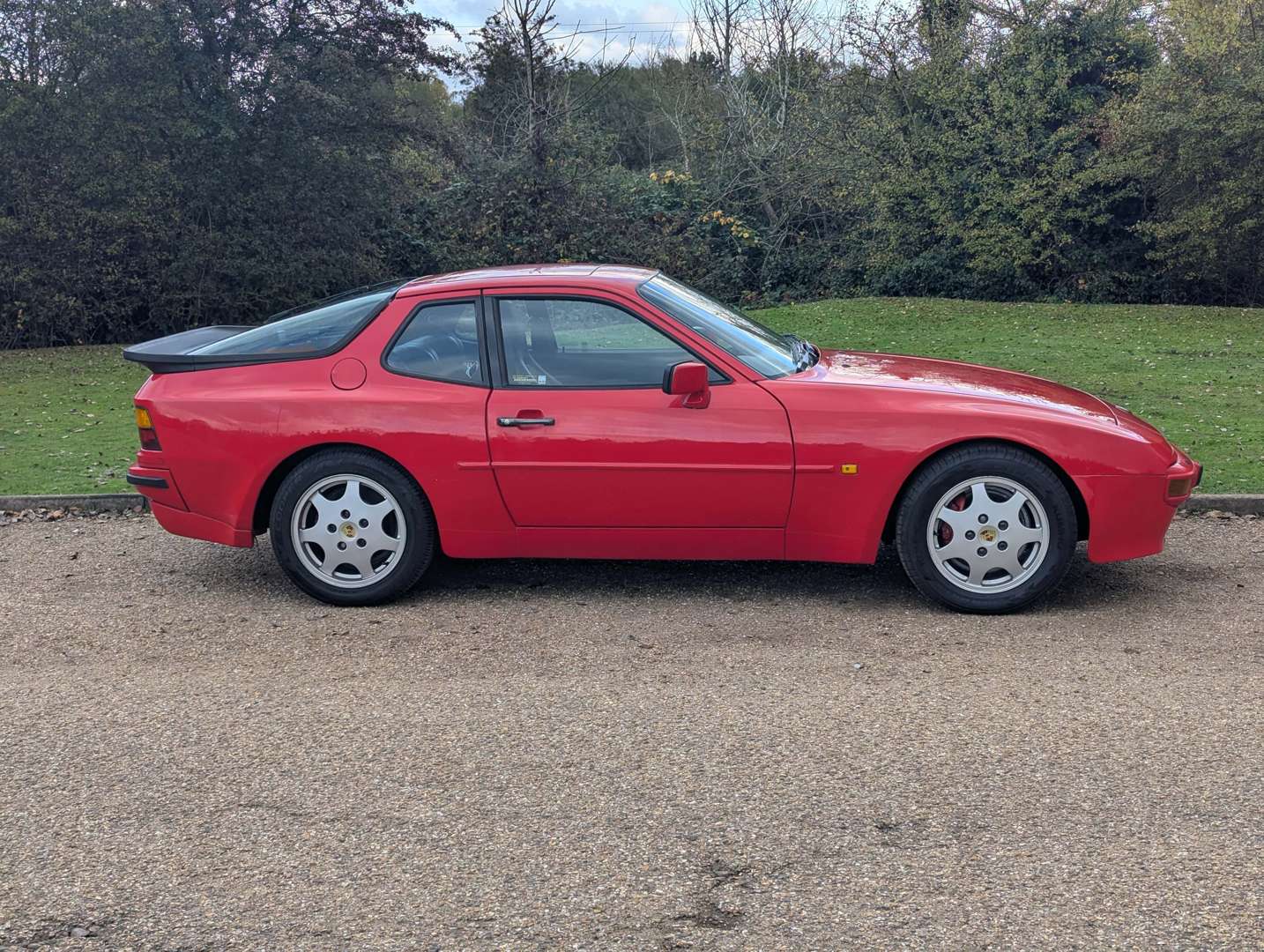 <p>1988 PORSCHE 944</p>