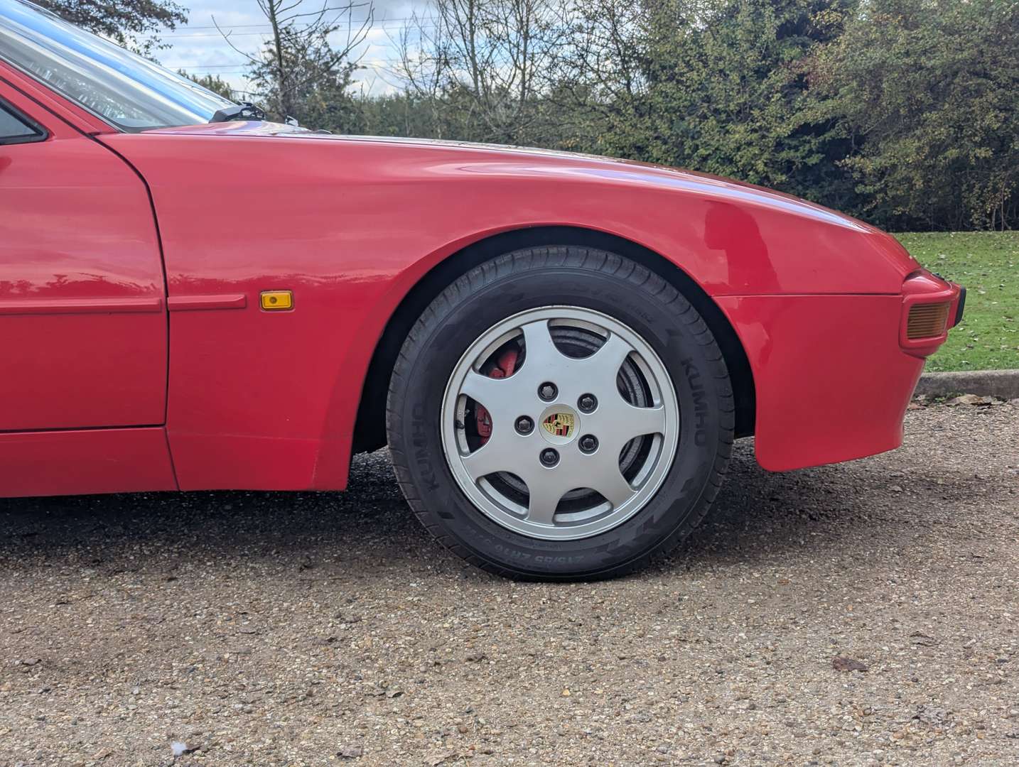 <p>1988 PORSCHE 944</p>