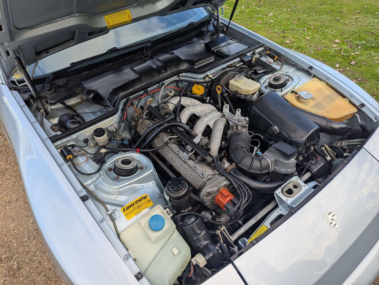 <p>1988 PORSCHE 944</p>