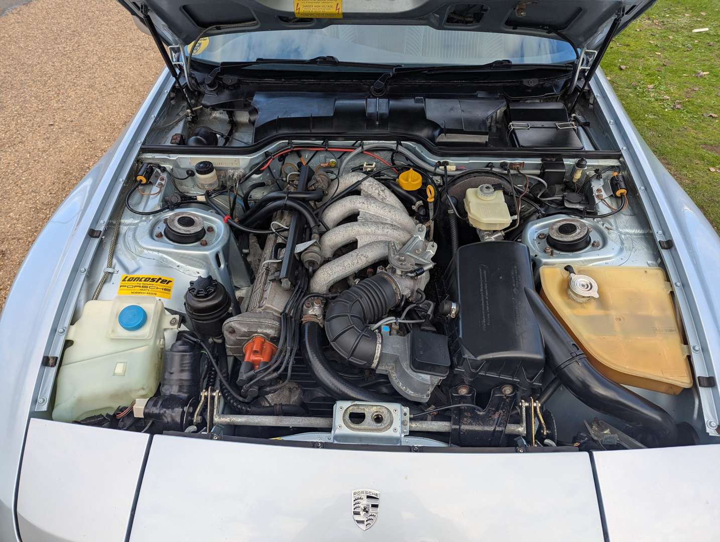 <p>1988 PORSCHE 944</p>