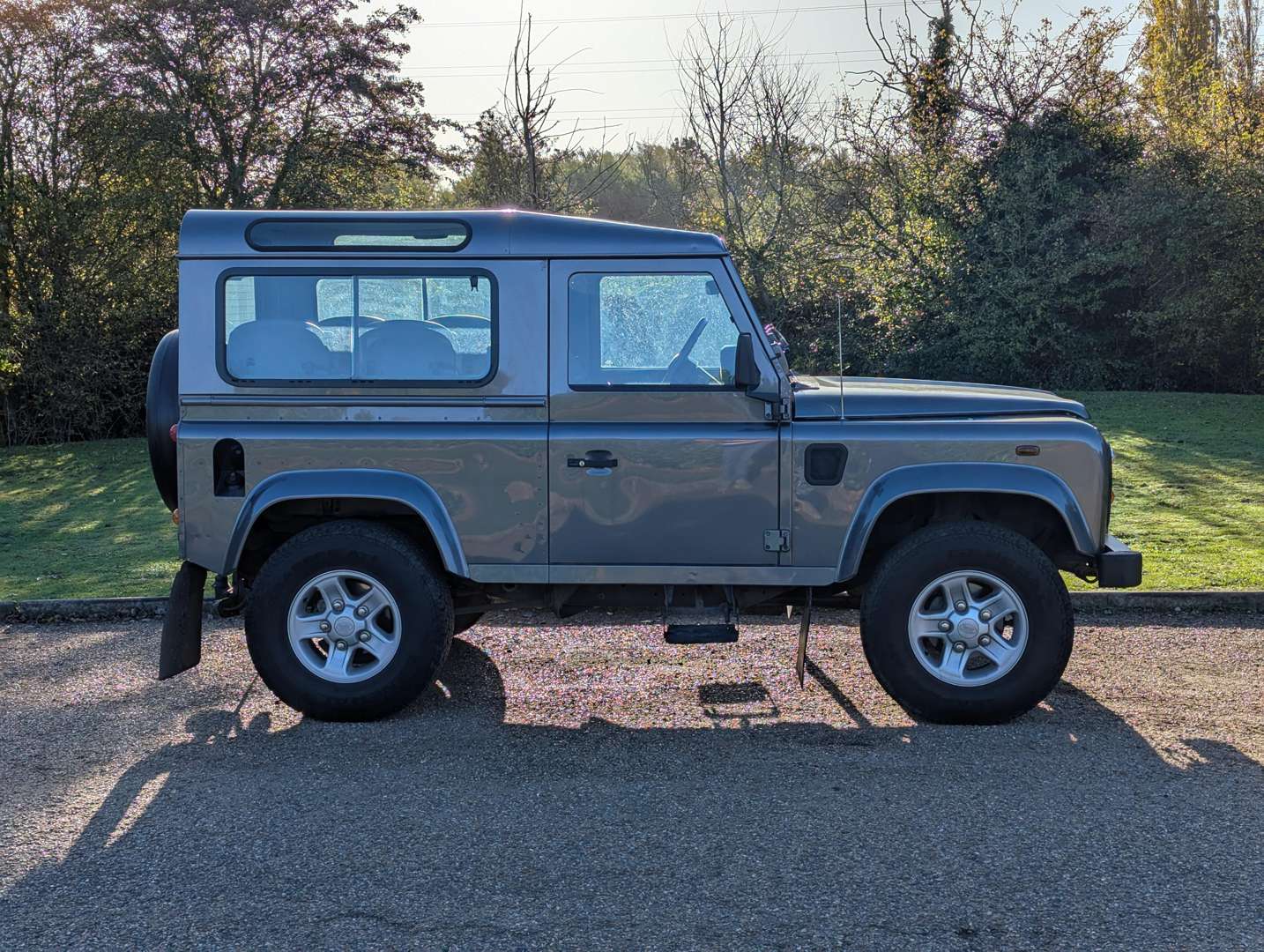 <p>2006 LAND ROVER DEFENDER 90 TD5</p>