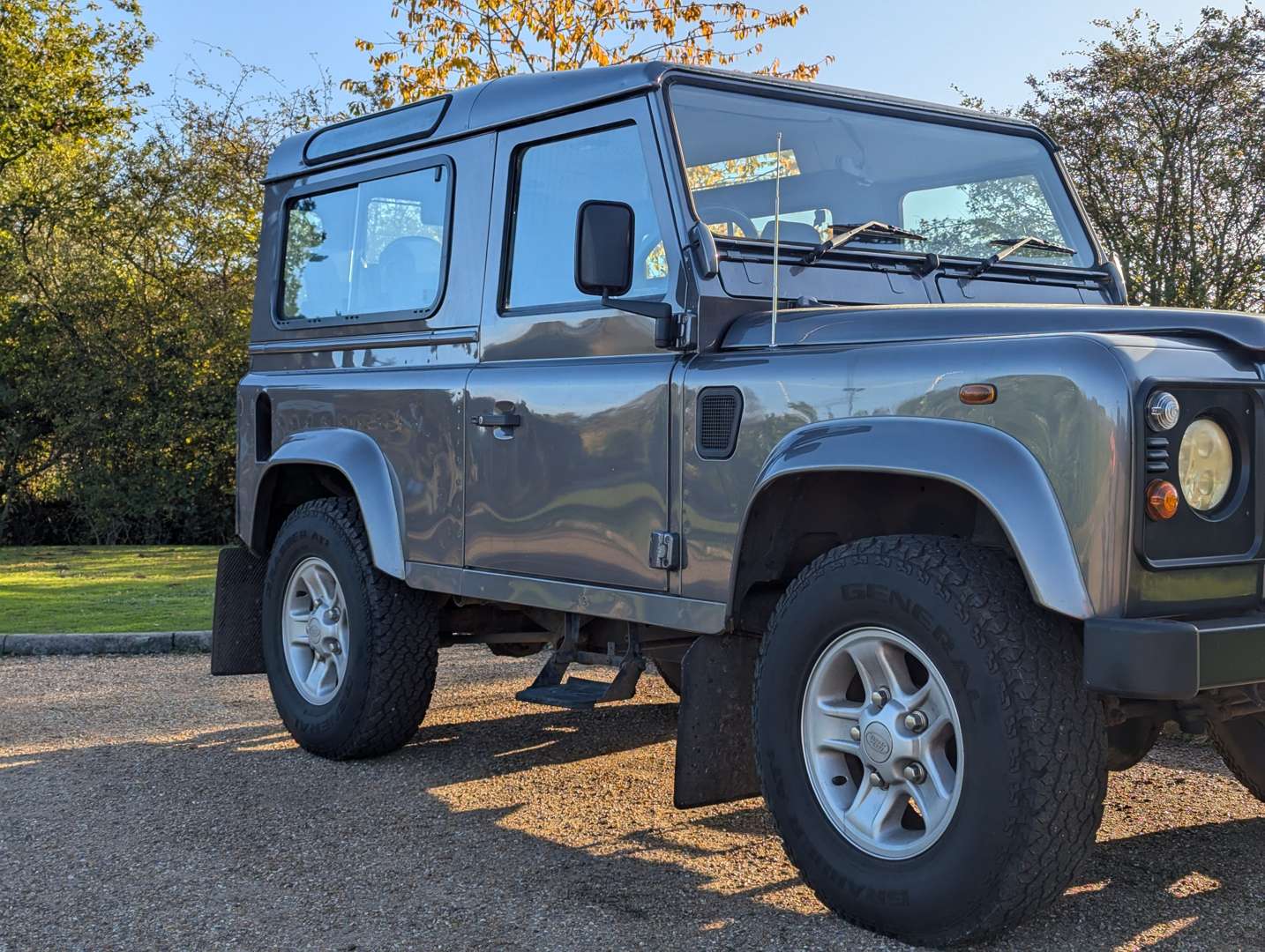 <p>2006 LAND ROVER DEFENDER 90 TD5</p>