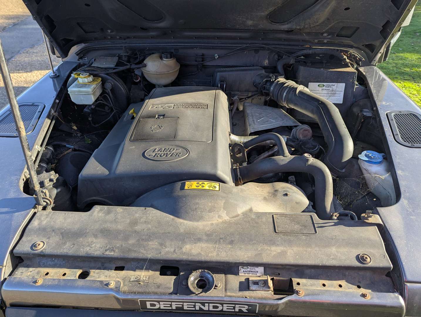 <p>2006 LAND ROVER DEFENDER 90 TD5</p>