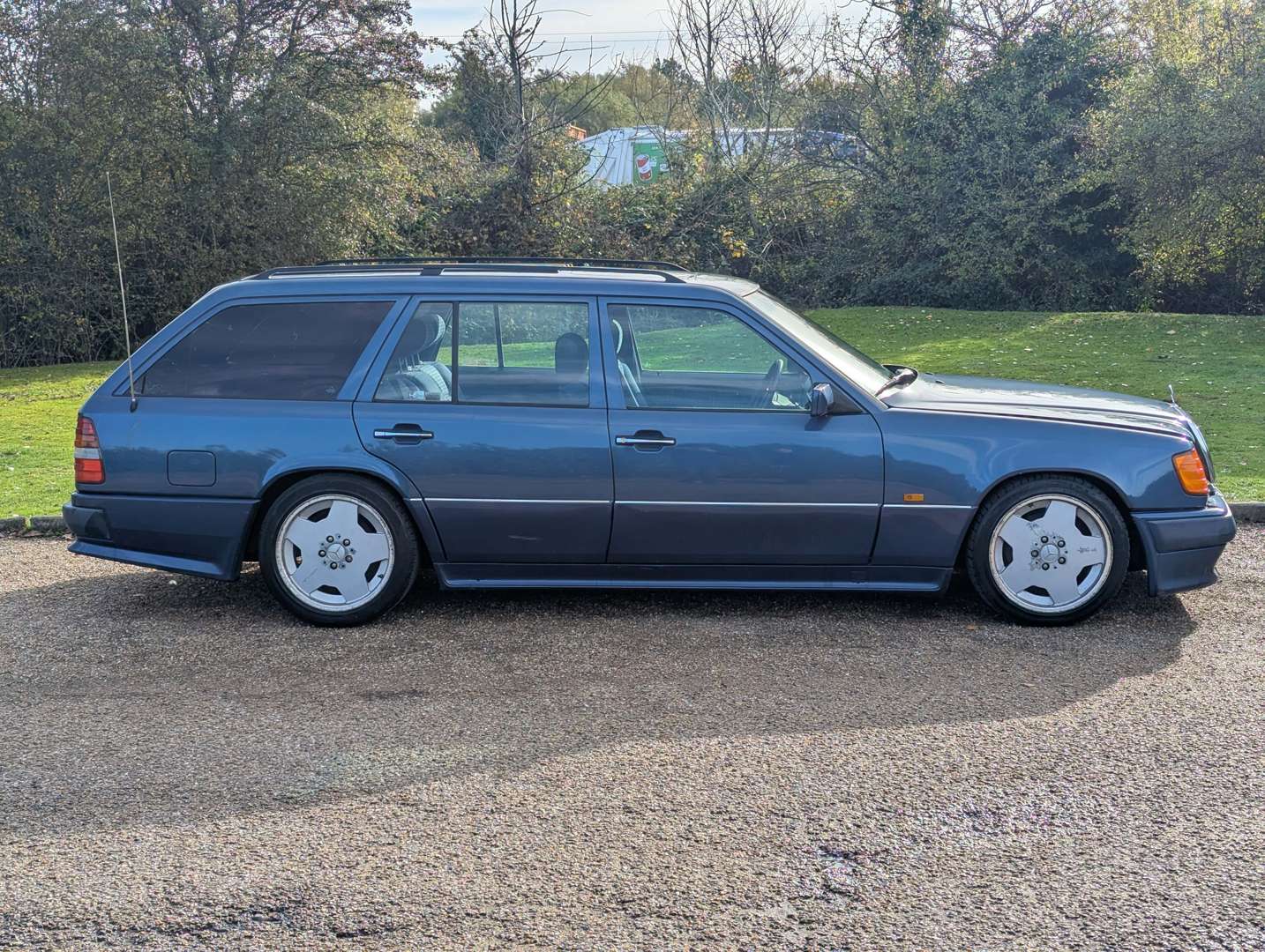 <p>1993 MERCEDES 280 TE AUTO ESTATE</p>