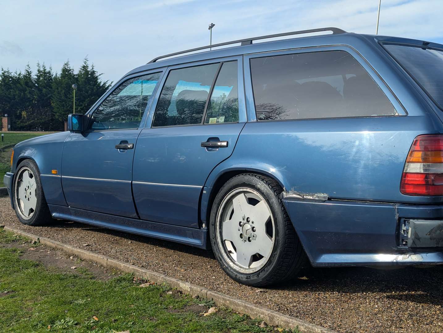 <p>1993 MERCEDES 280 TE AUTO ESTATE</p>