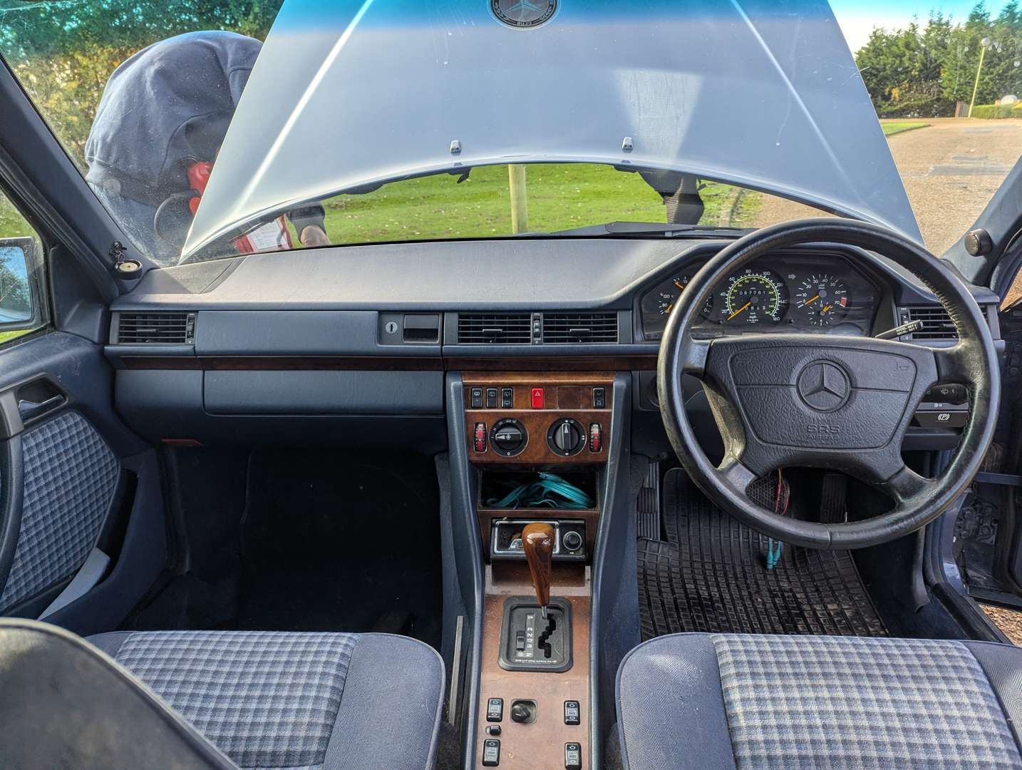 <p>1993 MERCEDES 280 TE AUTO ESTATE</p>