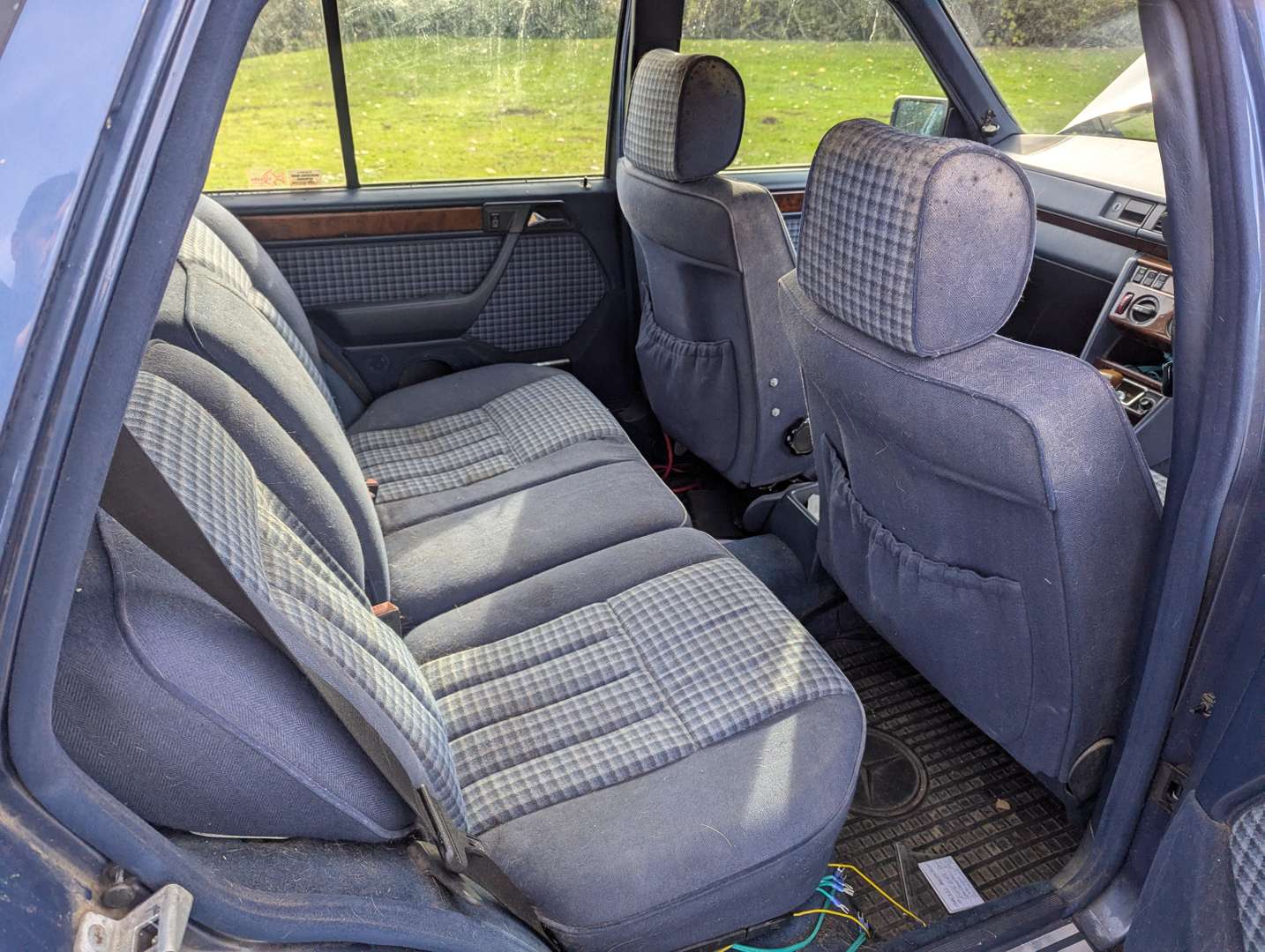 <p>1993 MERCEDES 280 TE AUTO ESTATE</p>