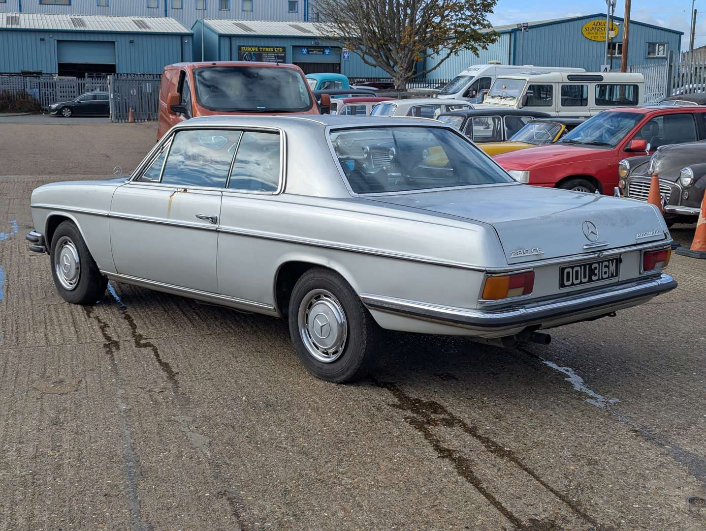 <p>1973 MERCEDES 280 CE AUTO</p>