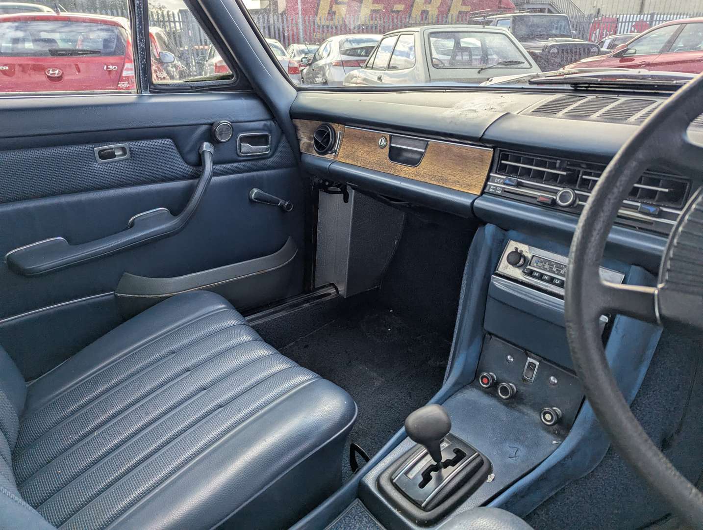 <p>1973 MERCEDES 280 CE AUTO</p>
