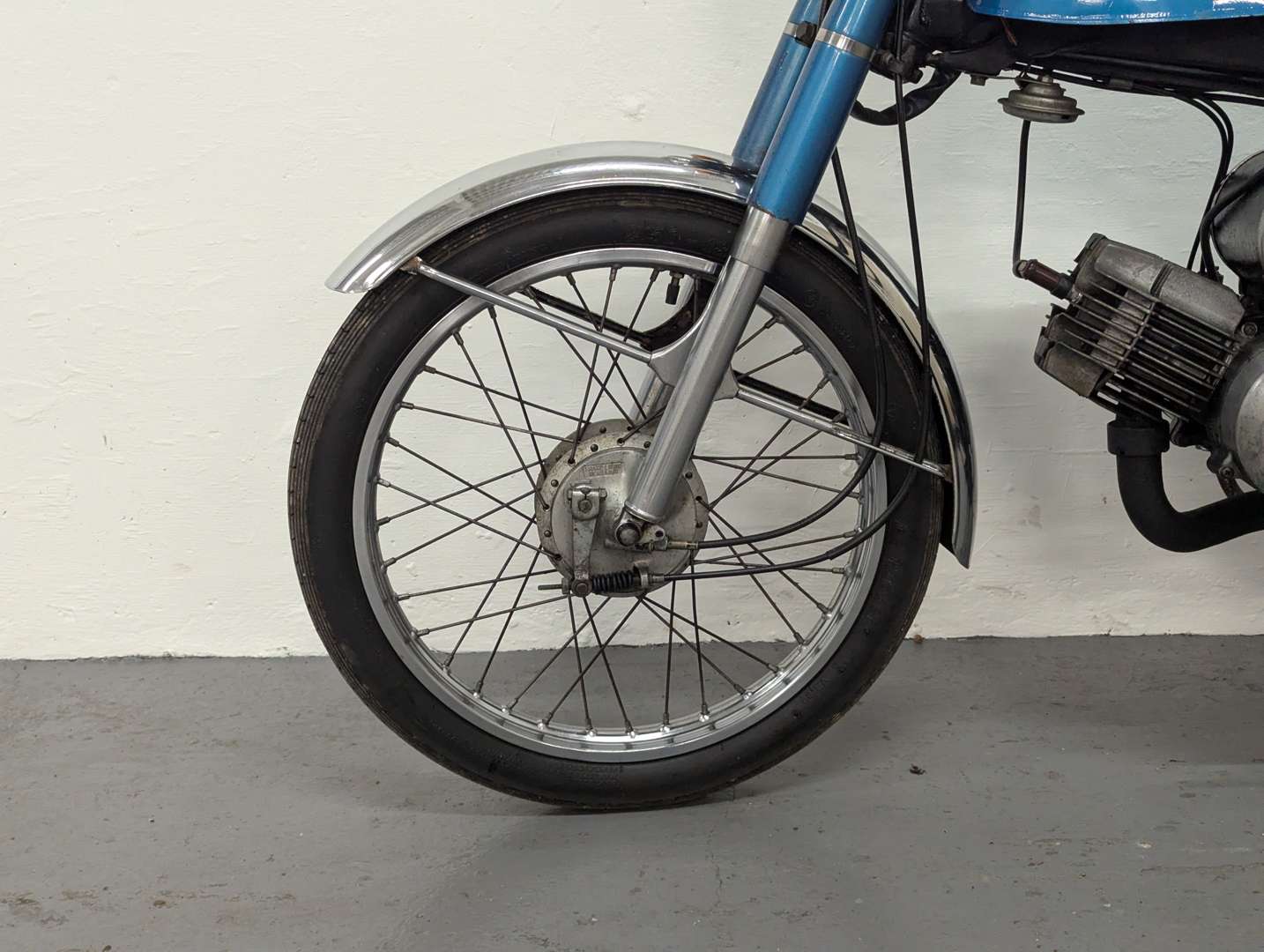 <p>1977 SUZUKI A100</p>