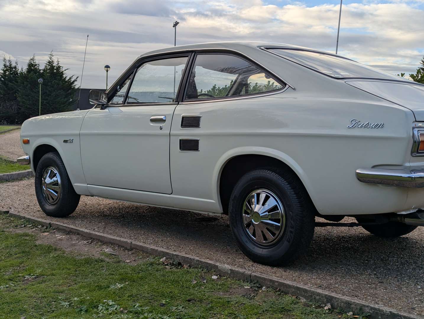 <p>1974 DATSUN 1200 GX COUPE</p>