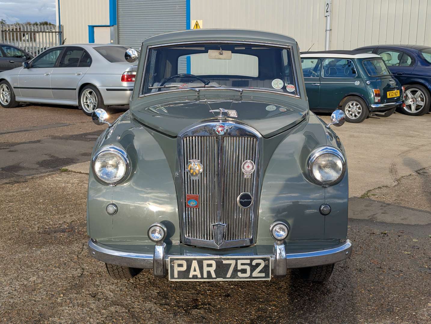 <p>1953 TRIUMPH MAYFLOWER</p>