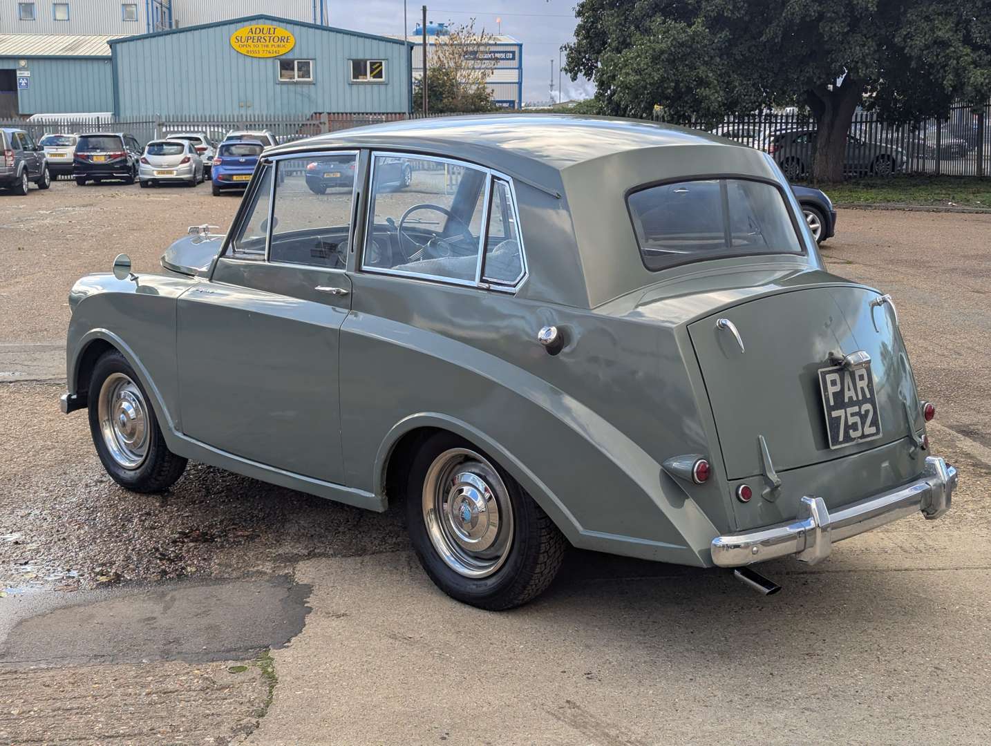 <p>1953 TRIUMPH MAYFLOWER</p>