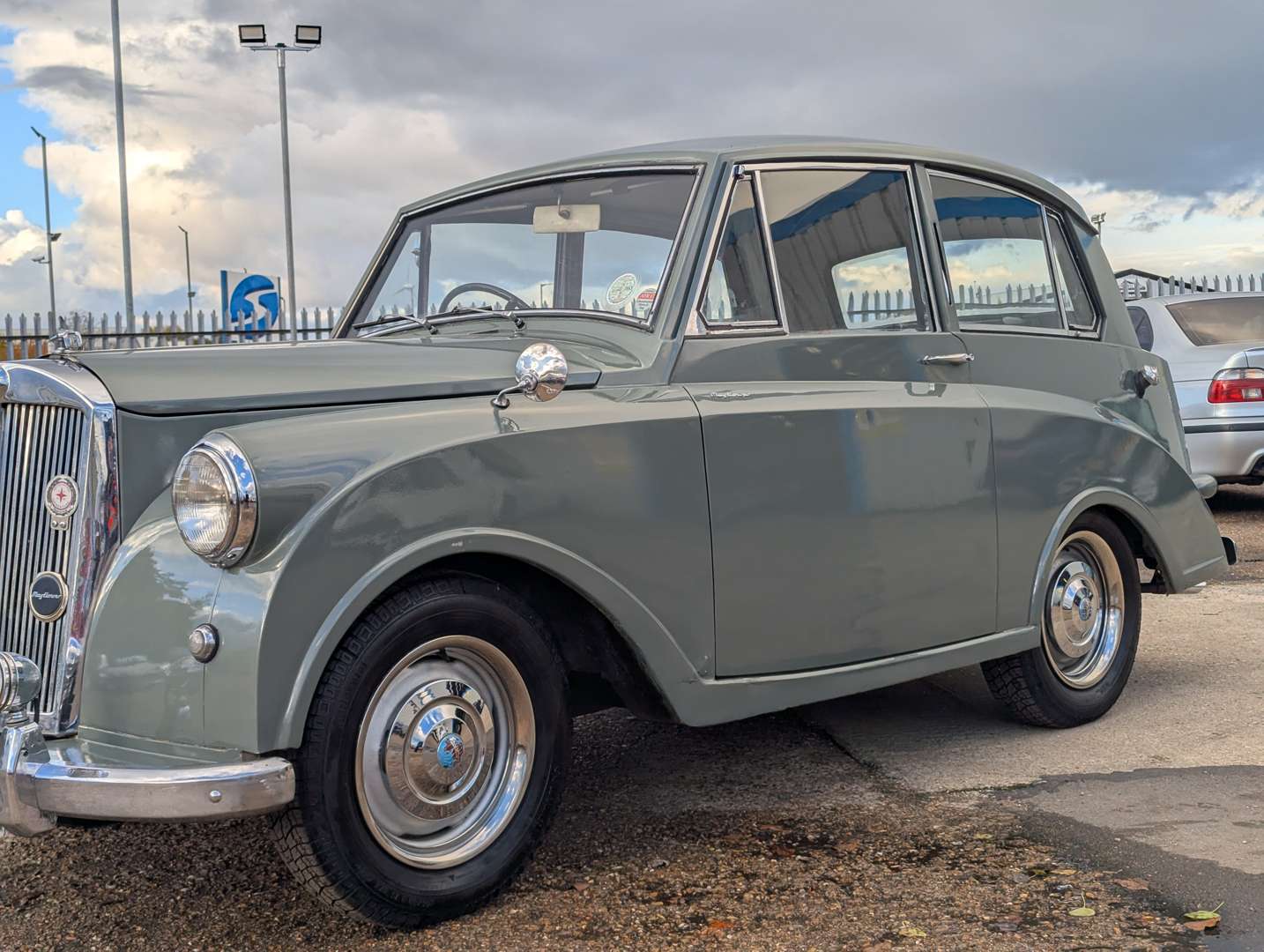 <p>1953 TRIUMPH MAYFLOWER</p>