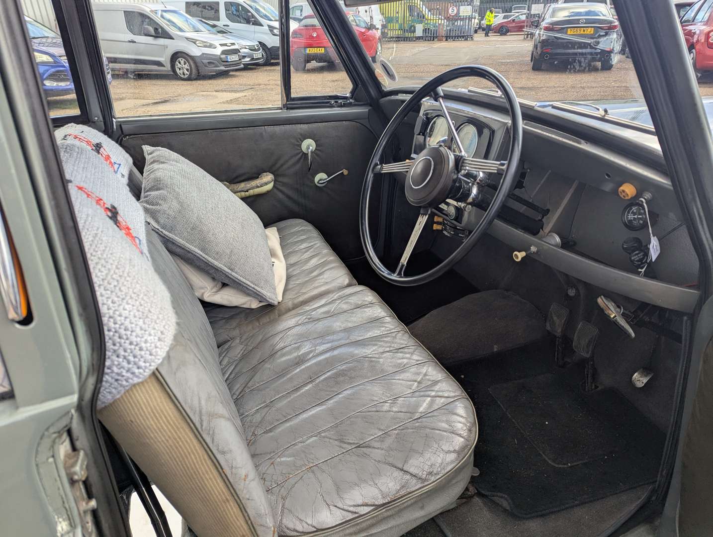 <p>1953 TRIUMPH MAYFLOWER</p>