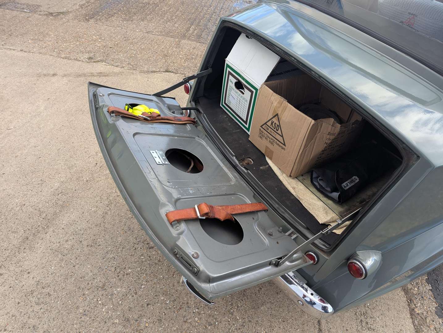 <p>1953 TRIUMPH MAYFLOWER</p>