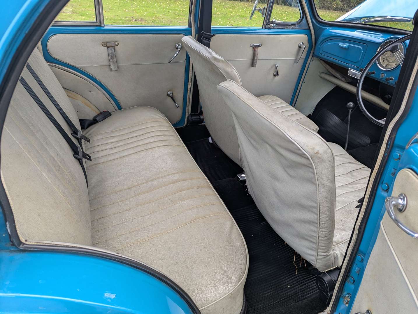 <p>1959 MORRIS MINOR</p>