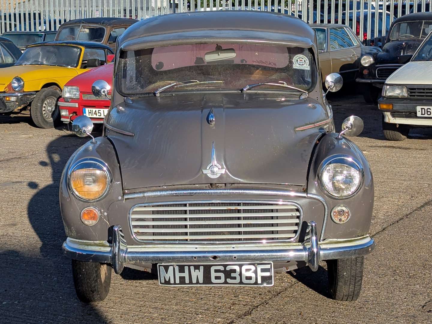 <p>1967 MORRIS MINOR</p>