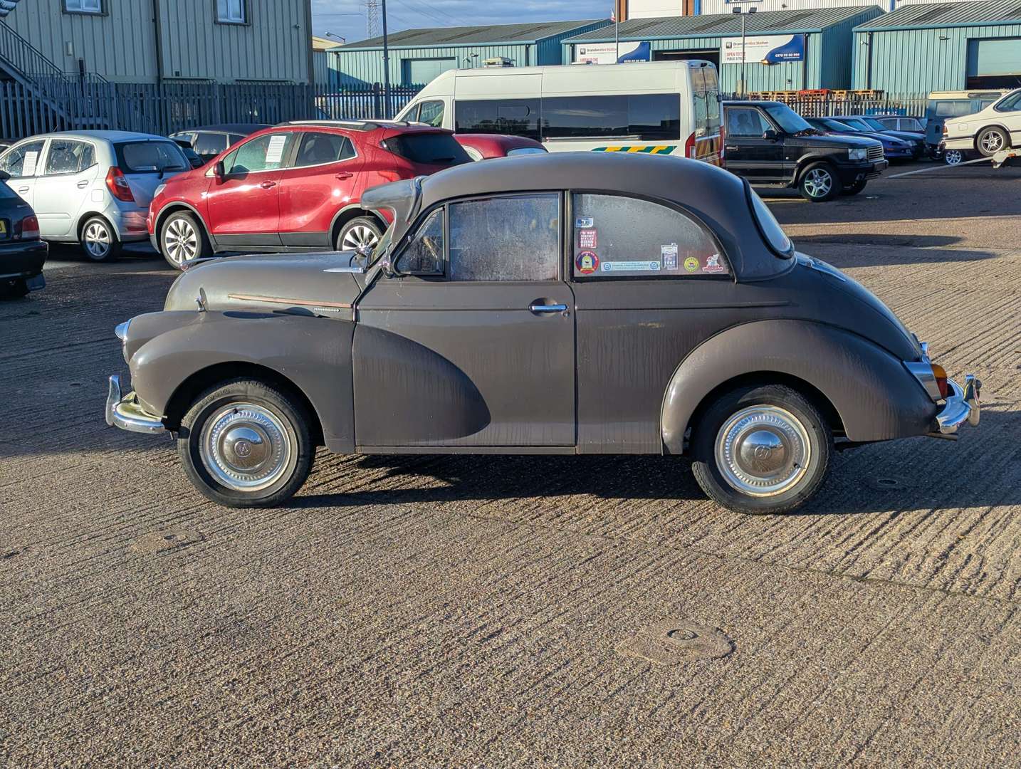 <p>1967 MORRIS MINOR</p>