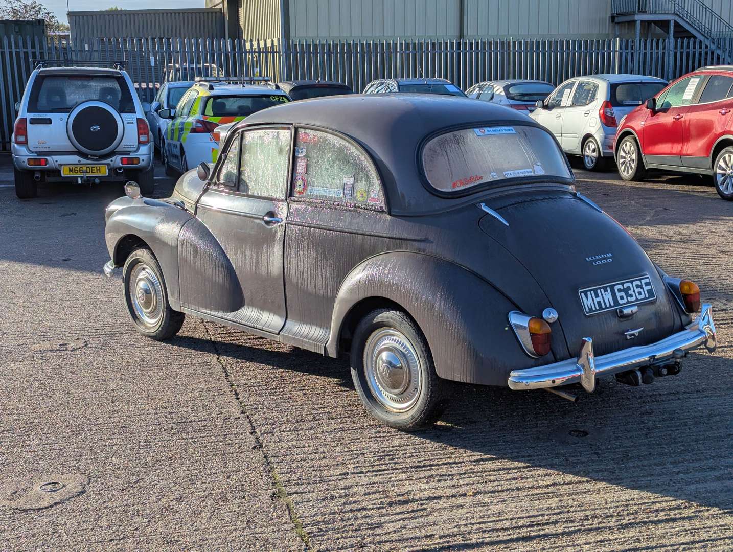 <p>1967 MORRIS MINOR</p>