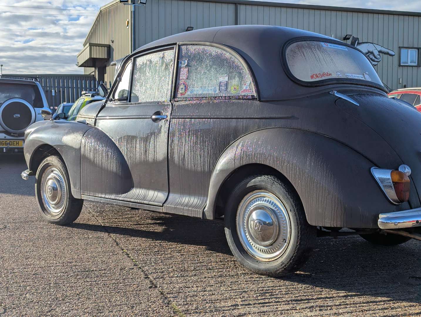 <p>1967 MORRIS MINOR</p>