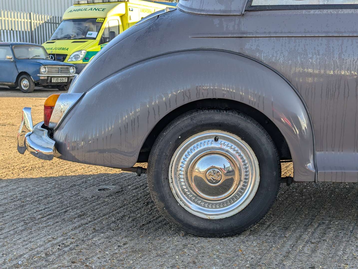 <p>1967 MORRIS MINOR</p>