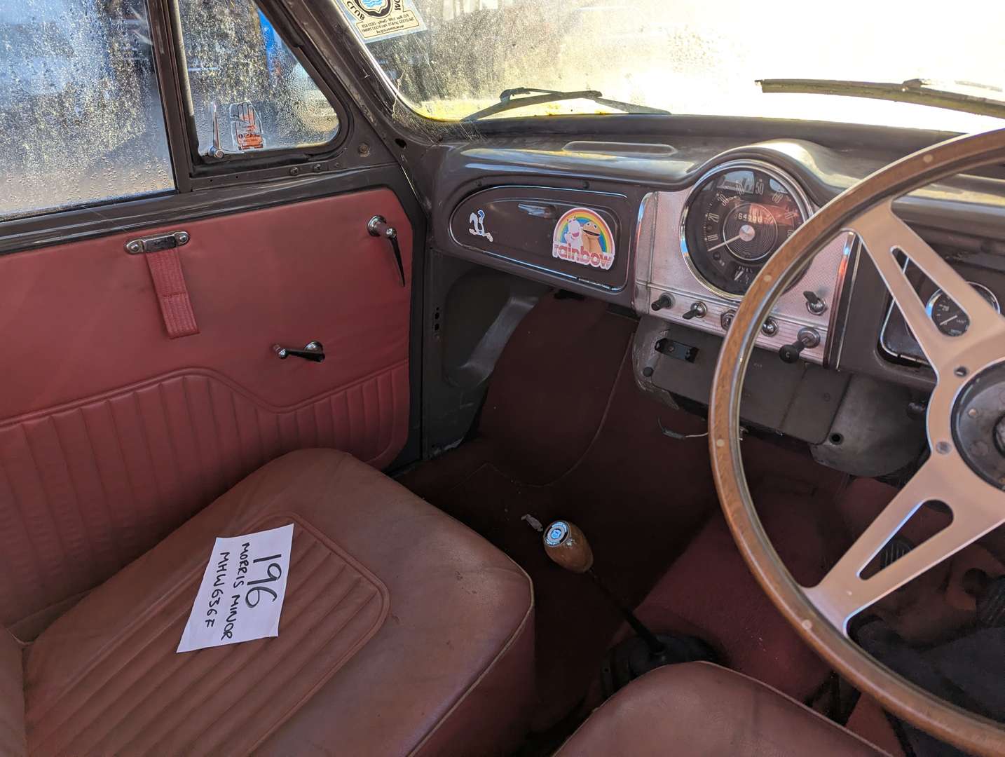 <p>1967 MORRIS MINOR</p>