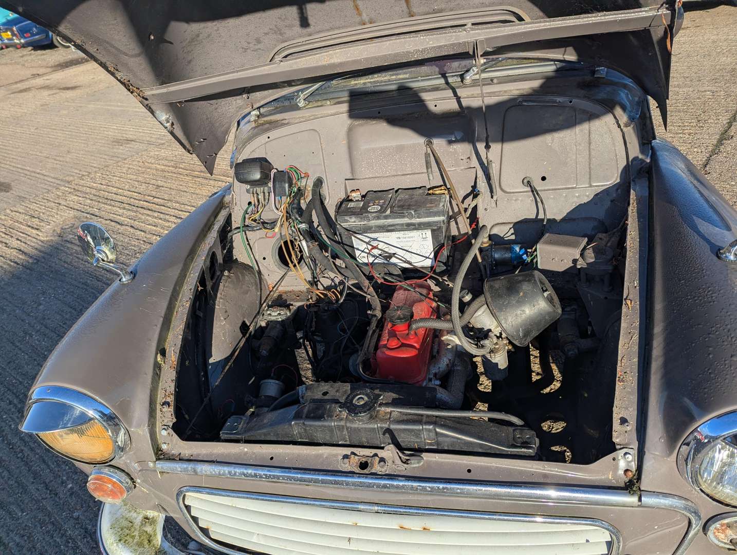 <p>1967 MORRIS MINOR</p>