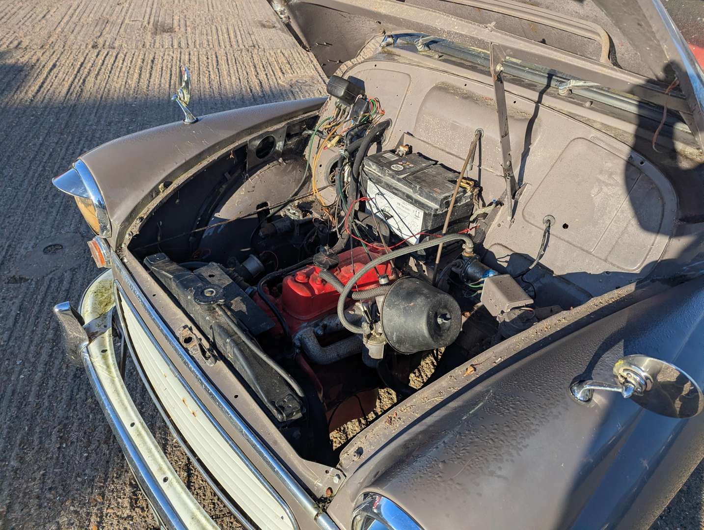 <p>1967 MORRIS MINOR</p>