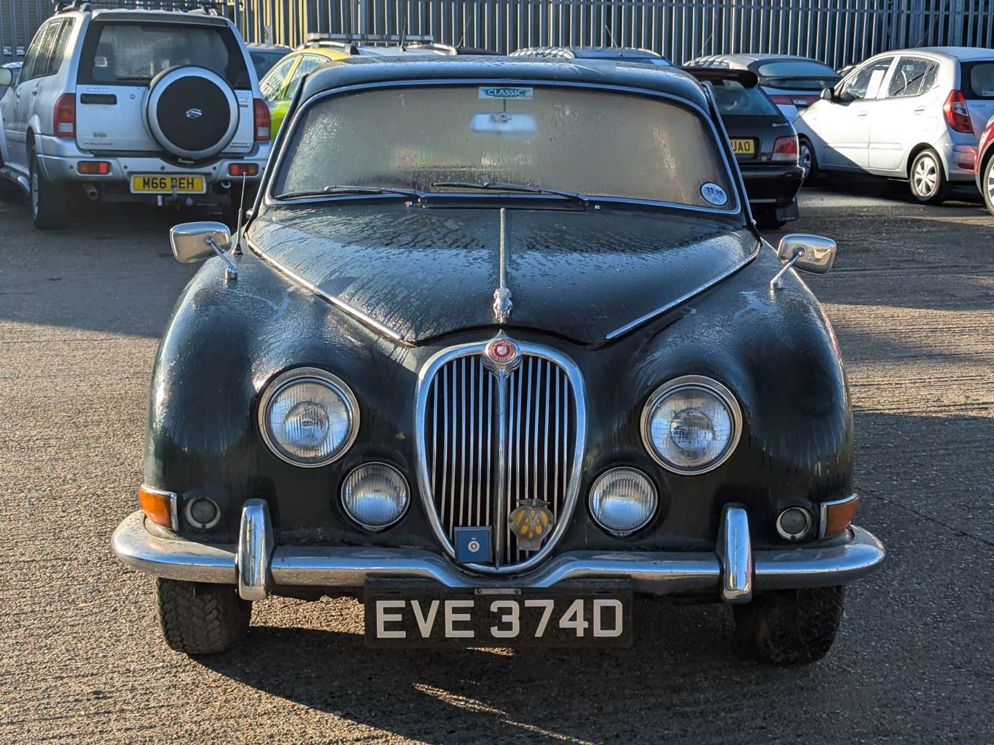 <p>1966 JAGUAR S-TYPE</p>