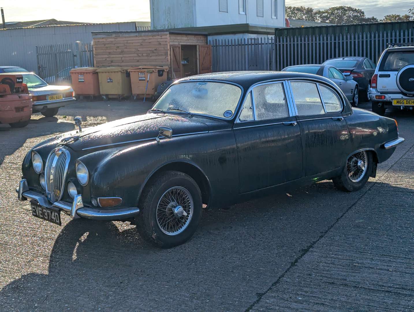 <p>1966 JAGUAR S-TYPE</p>