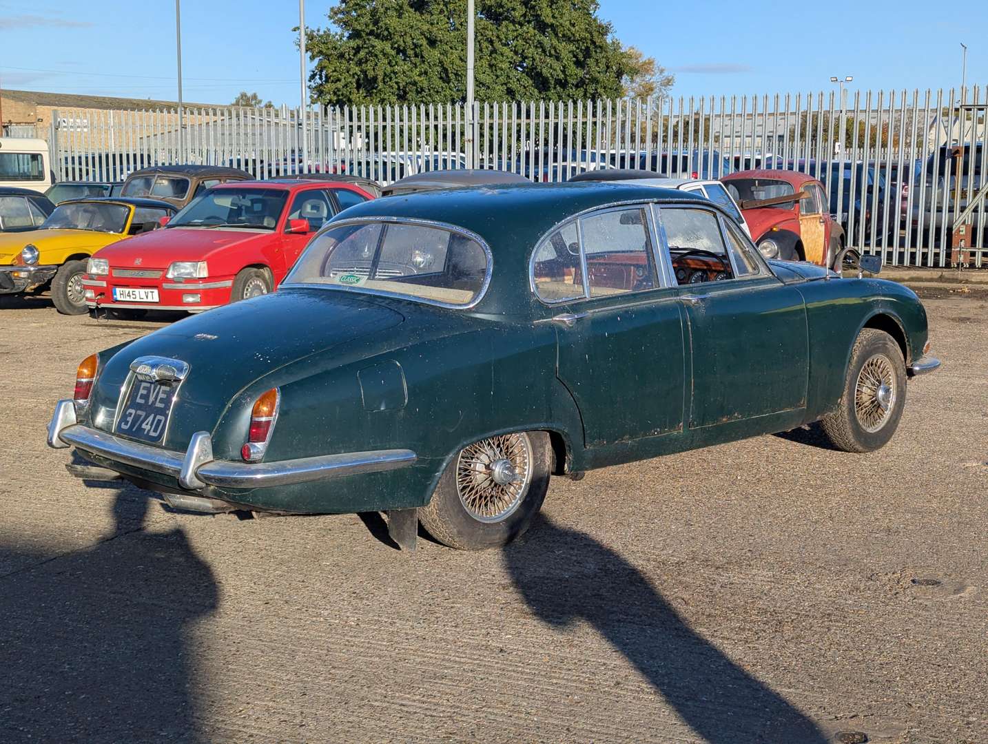 <p>1966 JAGUAR S-TYPE</p>