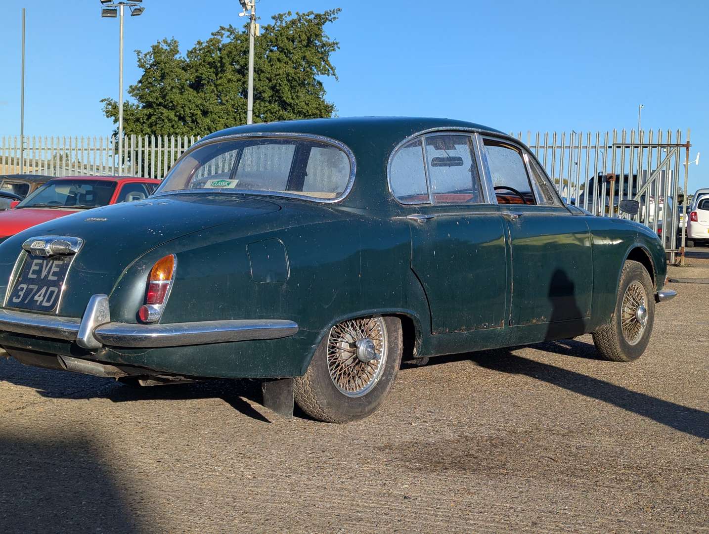 <p>1966 JAGUAR S-TYPE</p>