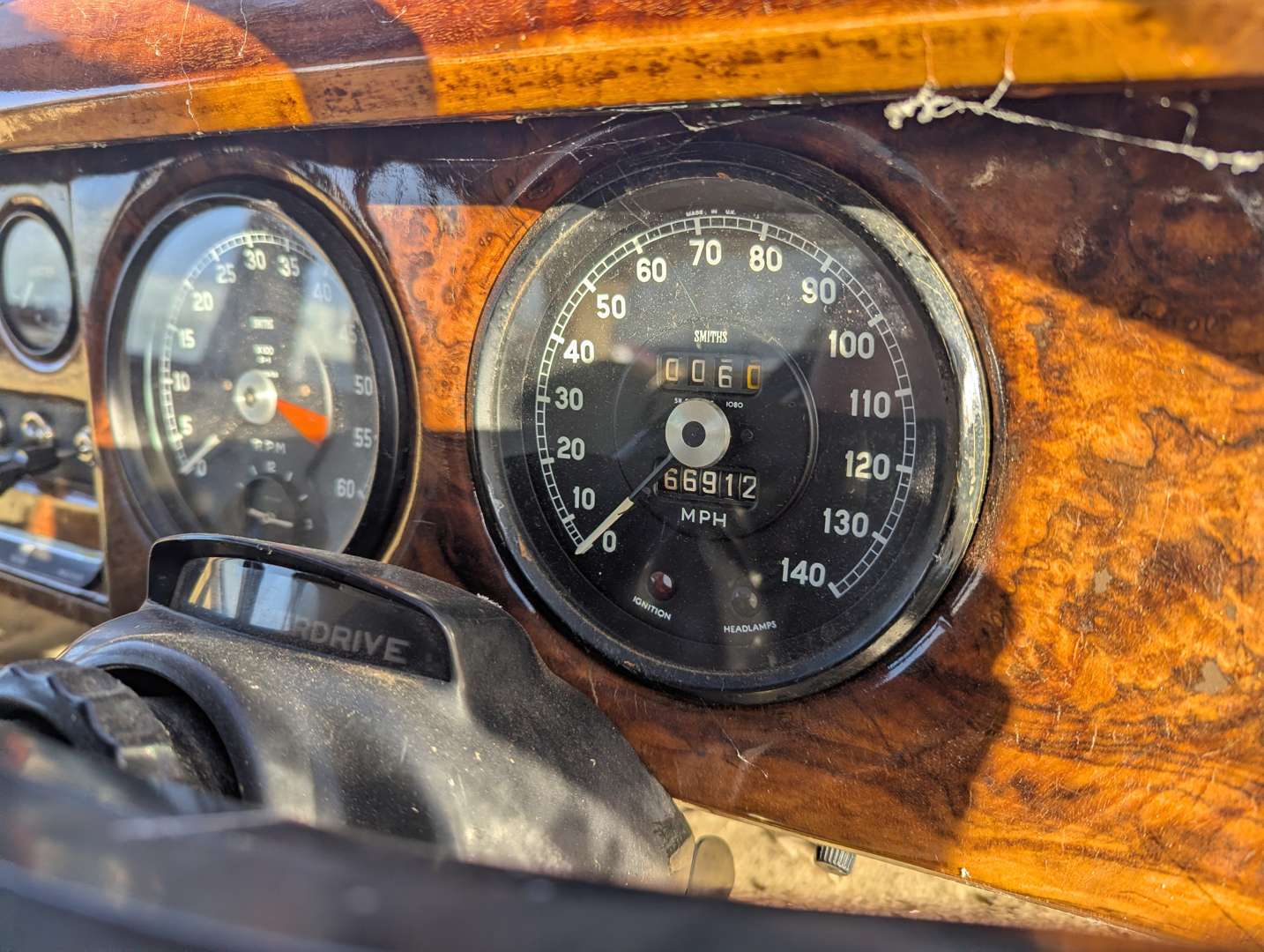 <p>1966 JAGUAR S-TYPE</p>