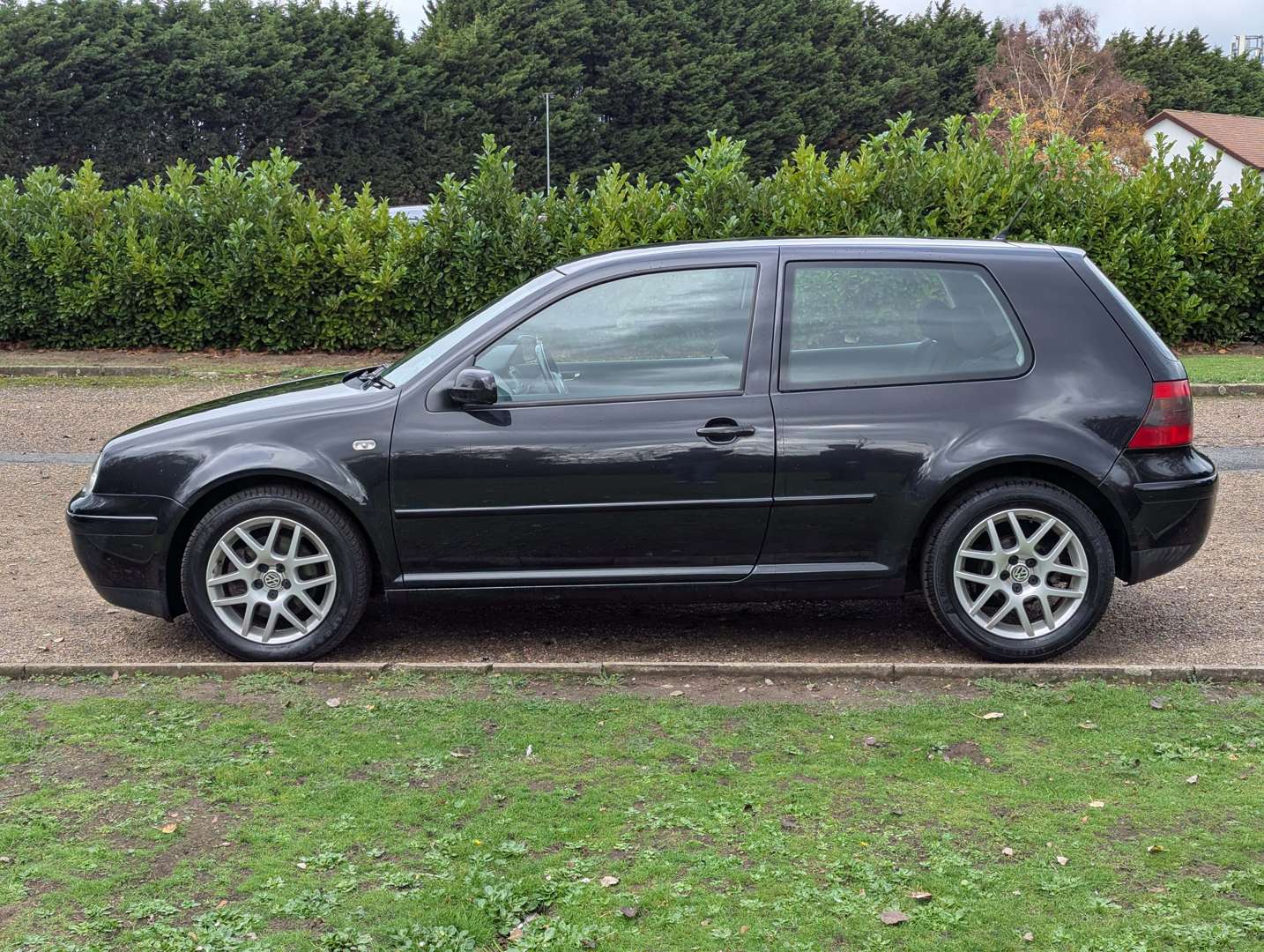 <p>2003 VW GOLF GT TDI</p>