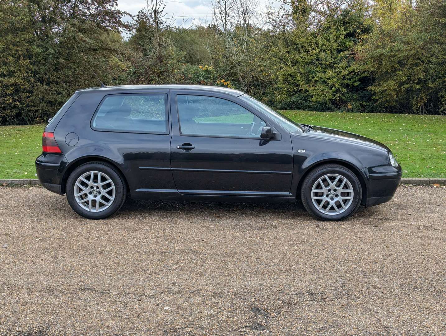 <p>2003 VW GOLF GT TDI</p>