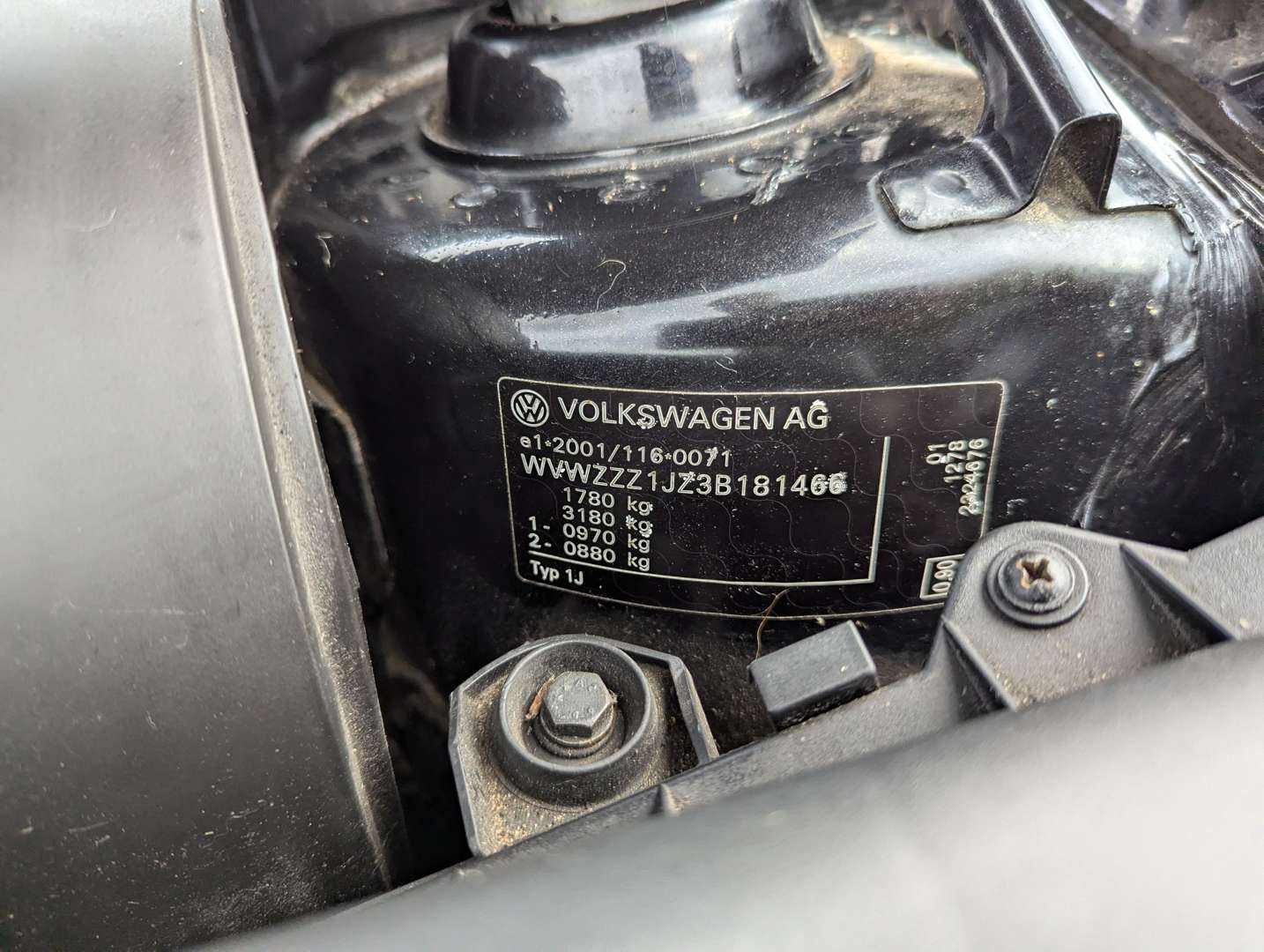 <p>2003 VW GOLF GT TDI</p>