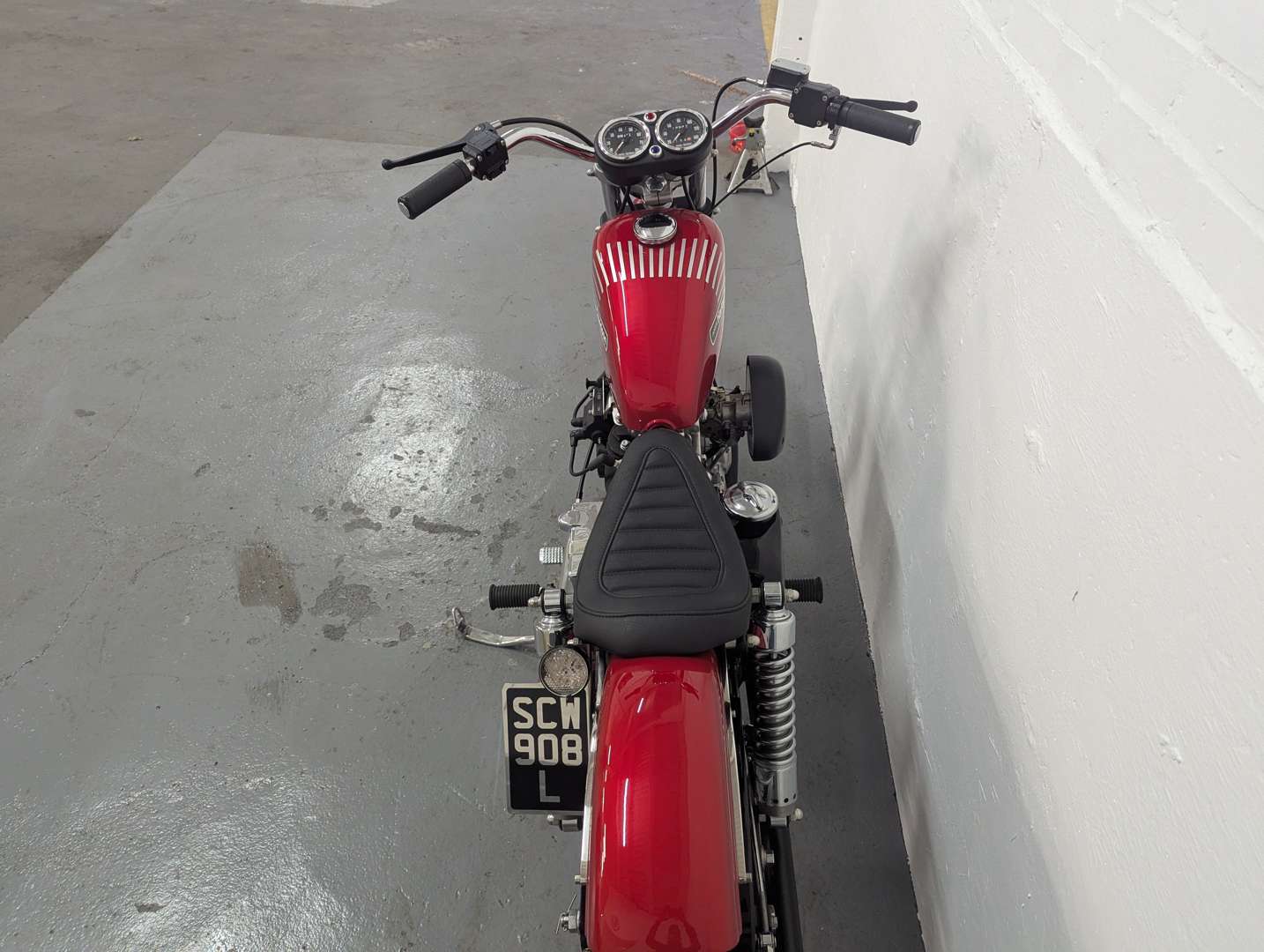 <p>1973 HARLEY DAVIDSON SPORTSTER</p>