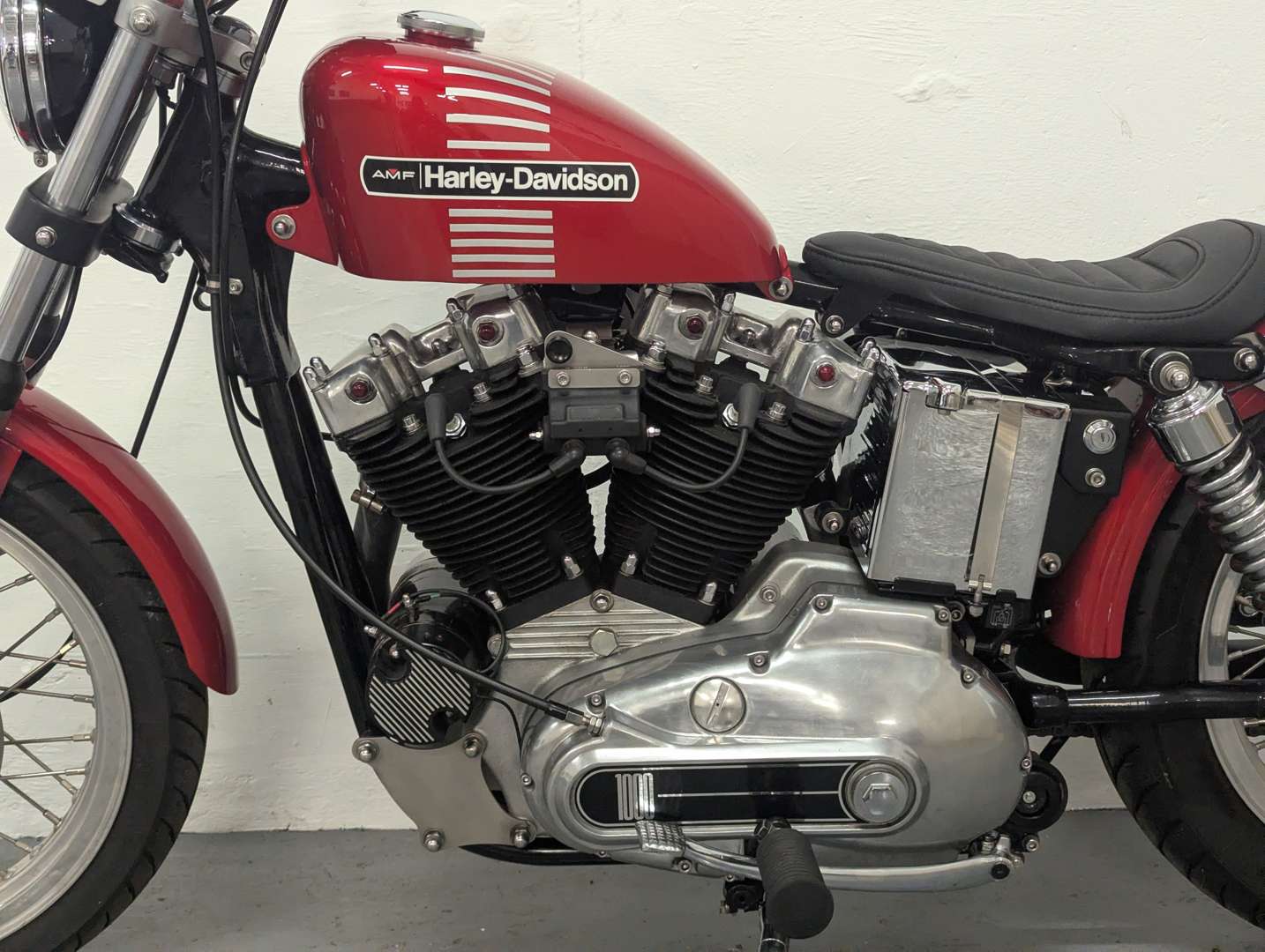 <p>1973 HARLEY DAVIDSON SPORTSTER</p>